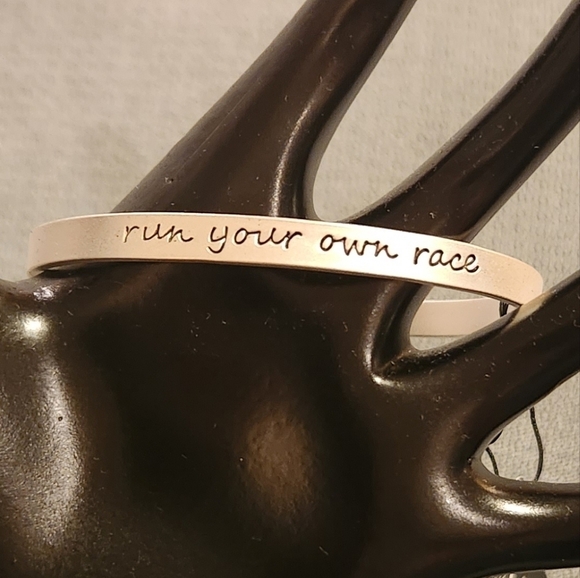 Run Your Own Race Bracelet Silver Tone - Picture 1 of 5